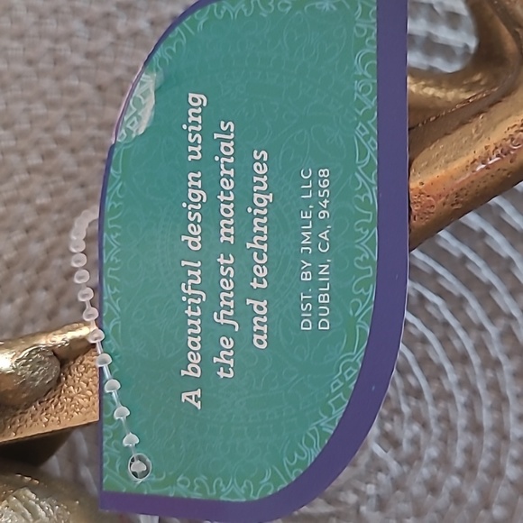 💛Labor of Love Statue - Picture 9 of 9